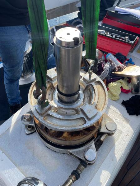 Révision complète d’un guindeau : un travail de précision par CMH Industrie À Marseille